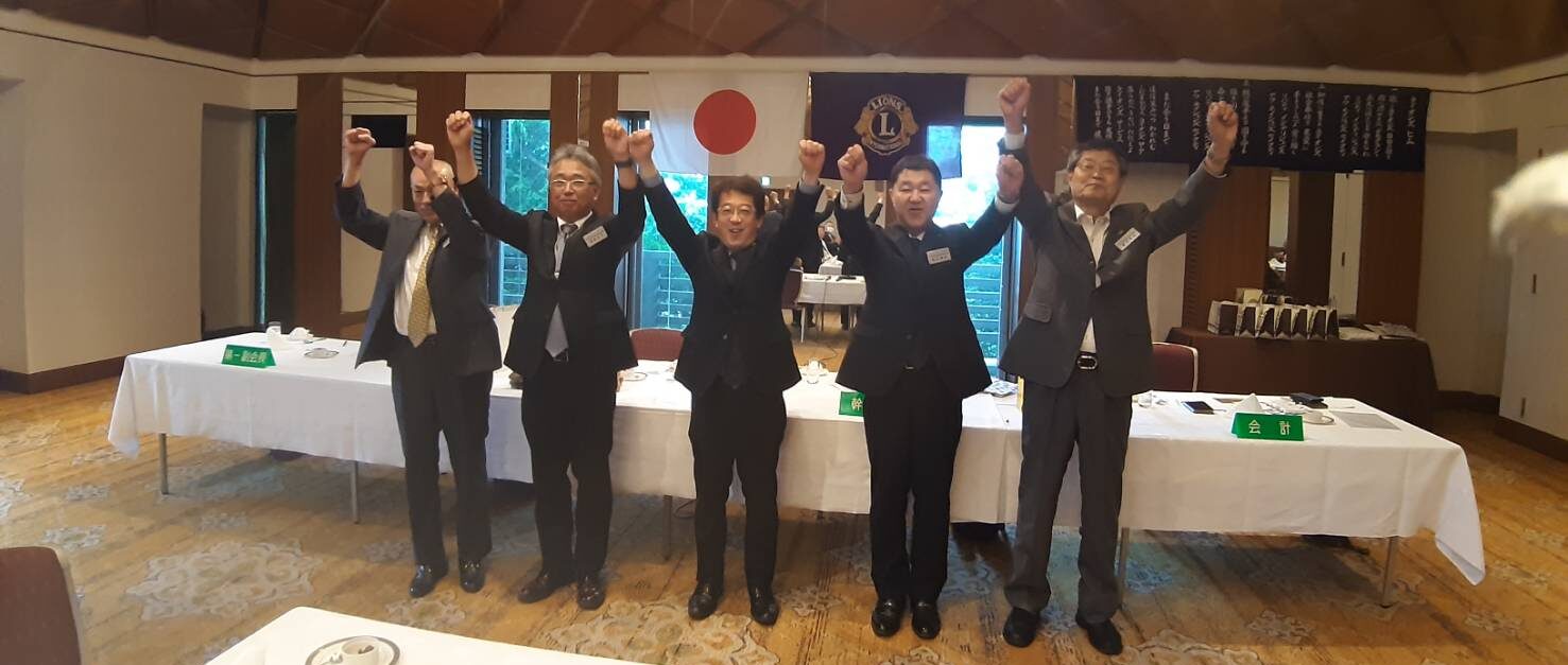三役引き継ぎ