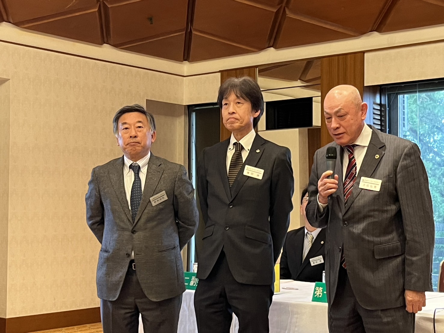 次期会長 L.大成弘晃 次期幹事 L.植田誠 次期会計 L.野崎尚利